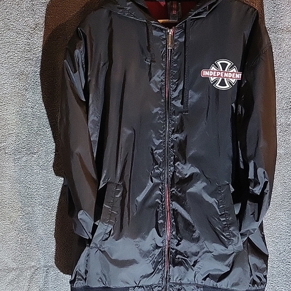 Mens XL Independent rain coat.